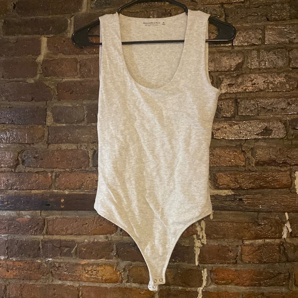 Abercrombie bodysuit gray SEPTEMBER SALE